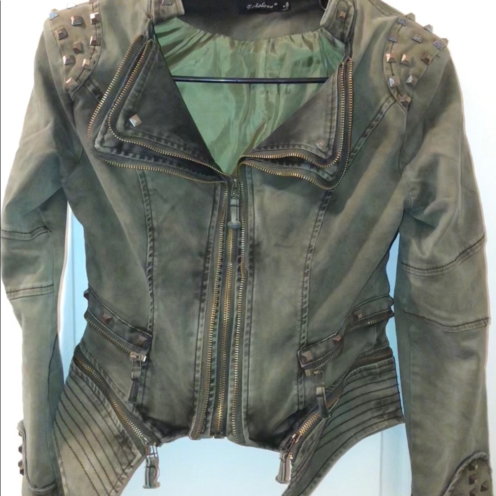 Women's army green colored jacket. NWT